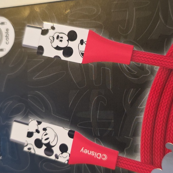 Disney Mickey Mouse Charging Cable USB-C to USB-C Phone Accessories - Picture 4 of 4